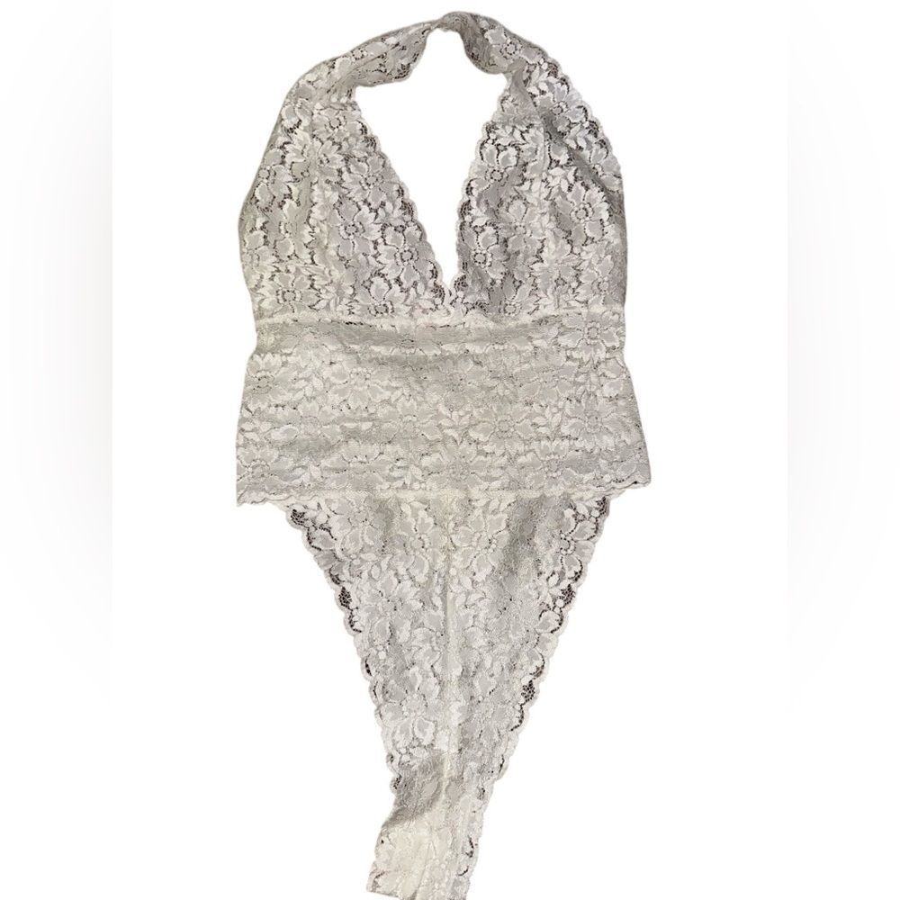 Victoria's Secret white Lace Plunged V-Neck Halter Top Sexy Bodysuit NWOT SZ M